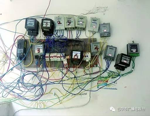 電力探秘，解讀民用一度電價格與小巷獨特小店的電力故事